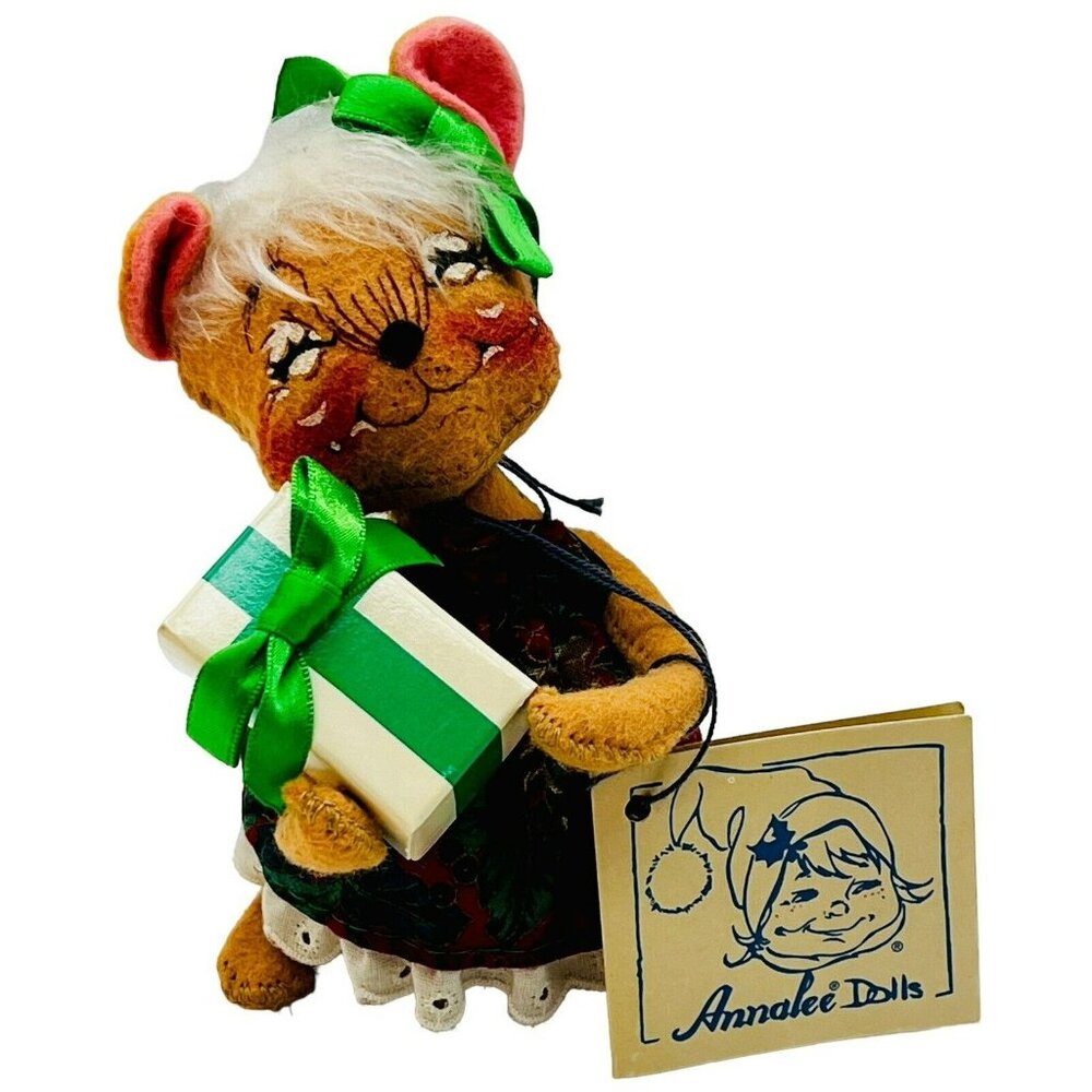 Annalee Christmas Mouse Gift 6 inch‎ Vintage 1996 Green Bow Closed Eyes Mouth